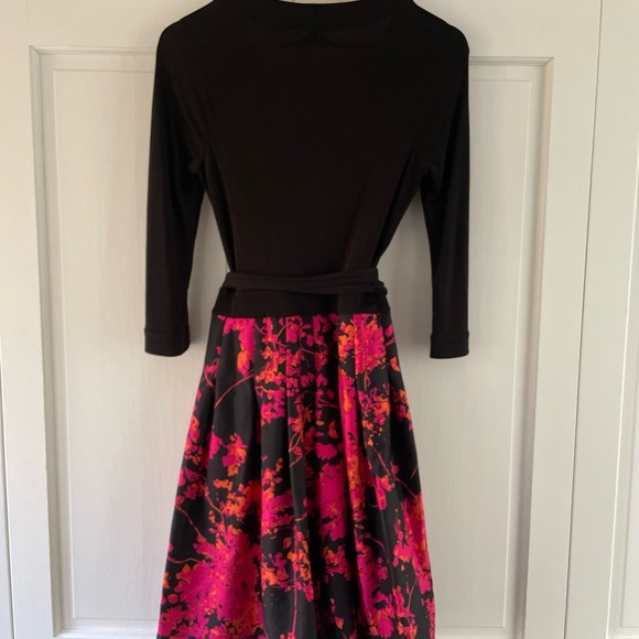 DVF silk wool combo wrap dress, size 6 - Picture 3 of 7